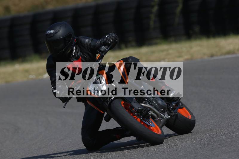 Archiv-2023/28 05.06.2023 Moto Club Anneau du Rhin/blanc-novice/7